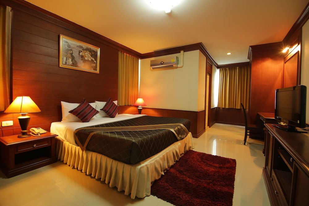 undefined Convenient Park Bangkok Hotel 5