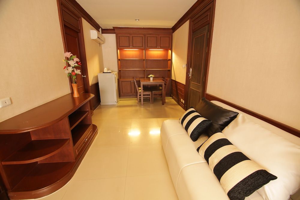 undefined Convenient Park Bangkok Hotel 9