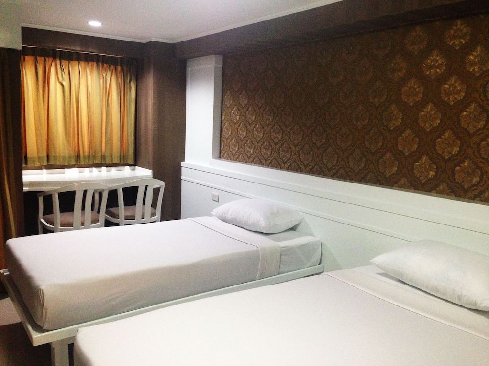 undefined Convenient Park Bangkok Hotel 5