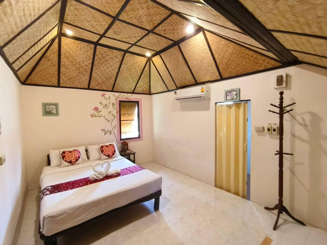 Touch Star Resort Single Cottage