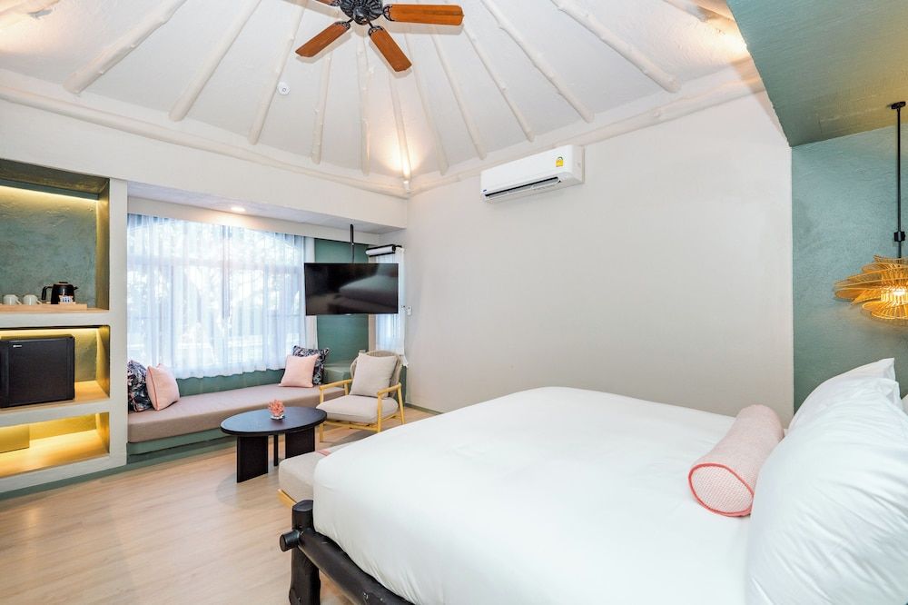 Davinia Resort Hua Hin Room (Pool Side Partial Sea View) 4