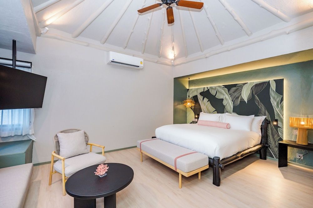Davinia Resort Hua Hin Room (Pool Side Partial Sea View) 3
