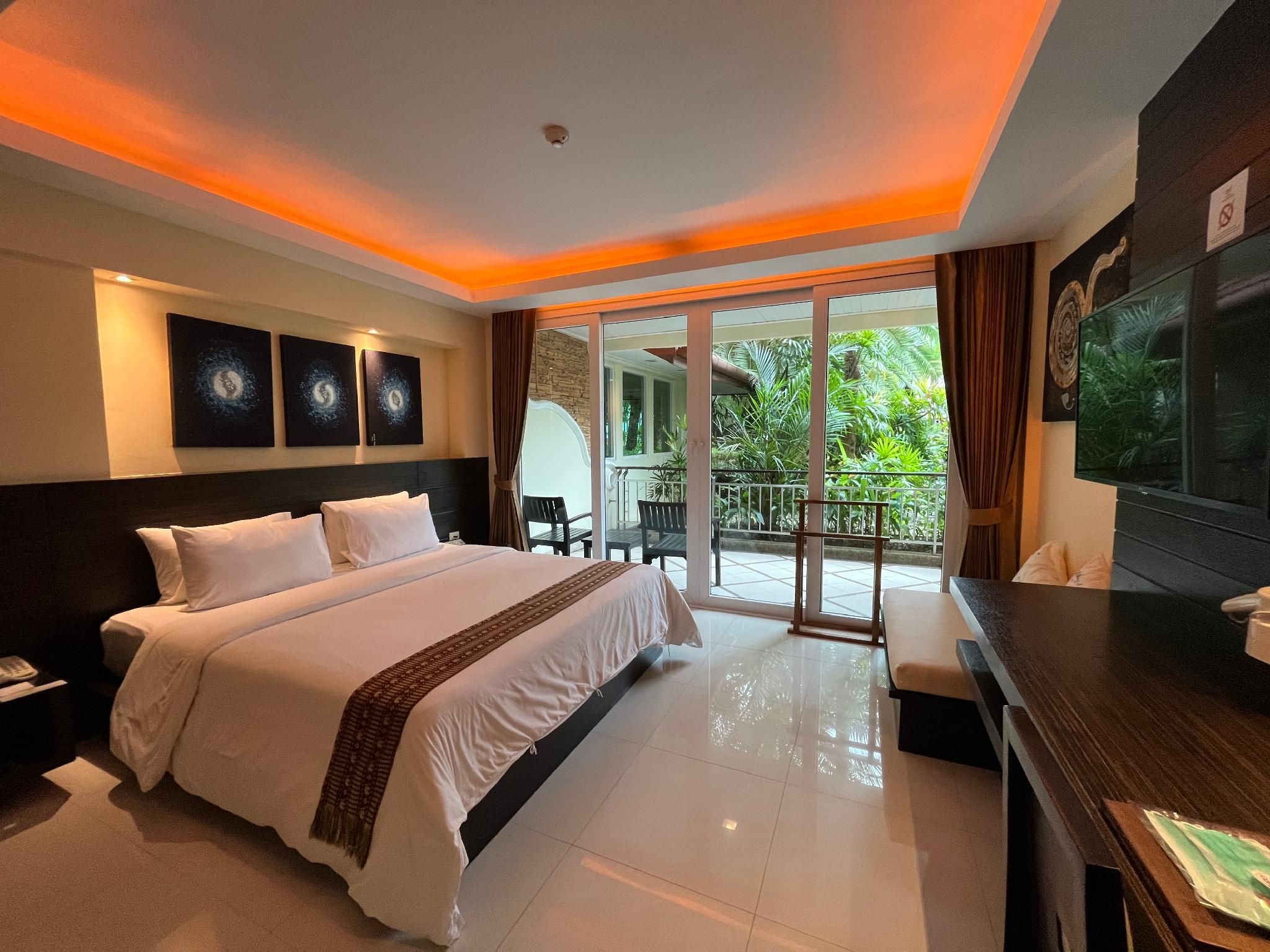 Superior Garden View Twin Room