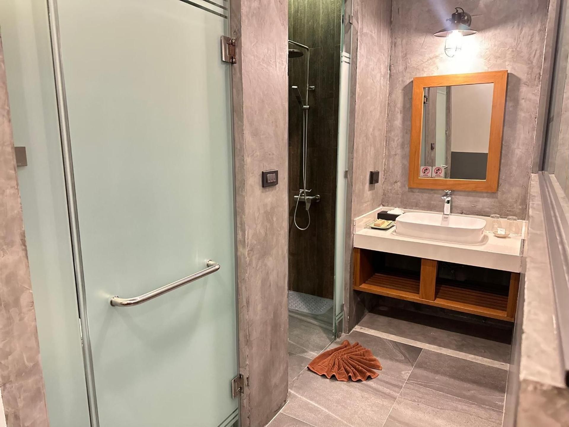 Premier Building View Twin