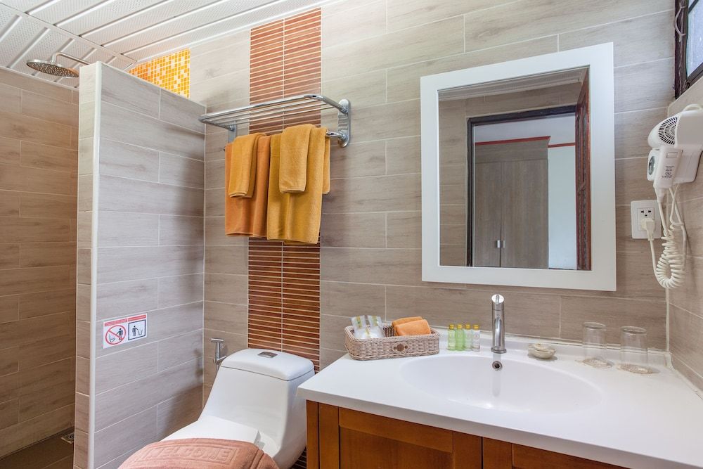 Phi Phi Natural Resort Superior Room 9