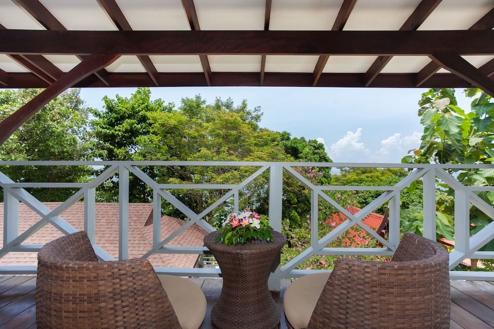 Phi Phi Natural Resort Superior Room 8