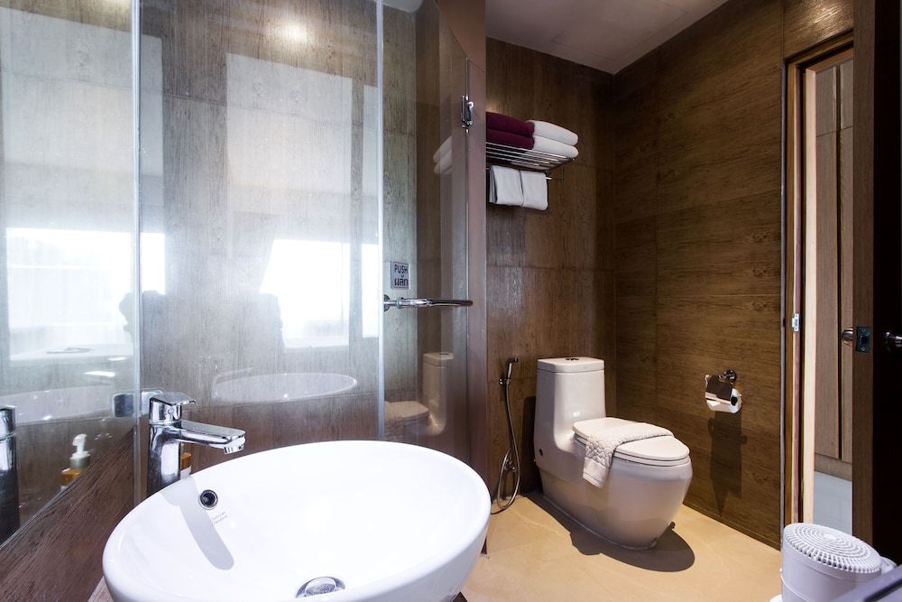 Chaweng Cove Beach Resort Standard Double Room 8