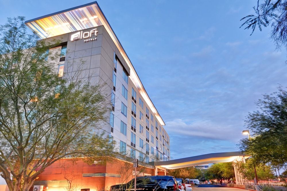 undefined Aloft Phoenix Airport 6