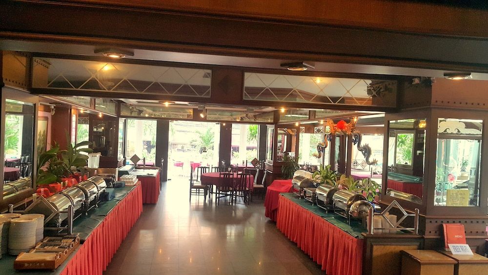 undefined Caesar Palace Hotel 7