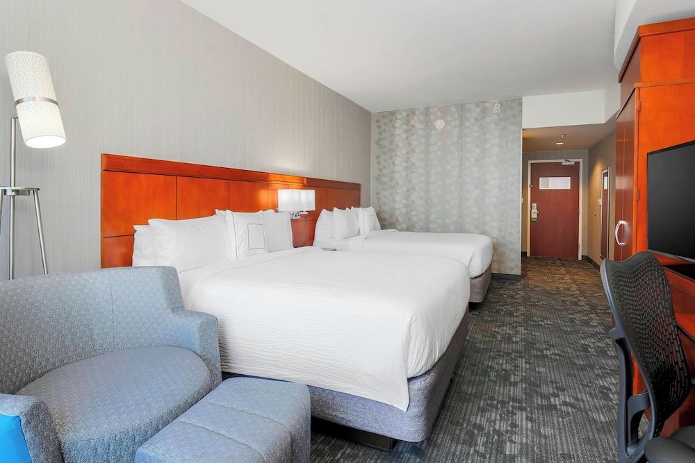Room, 2 Queen Beds, Non Smoking