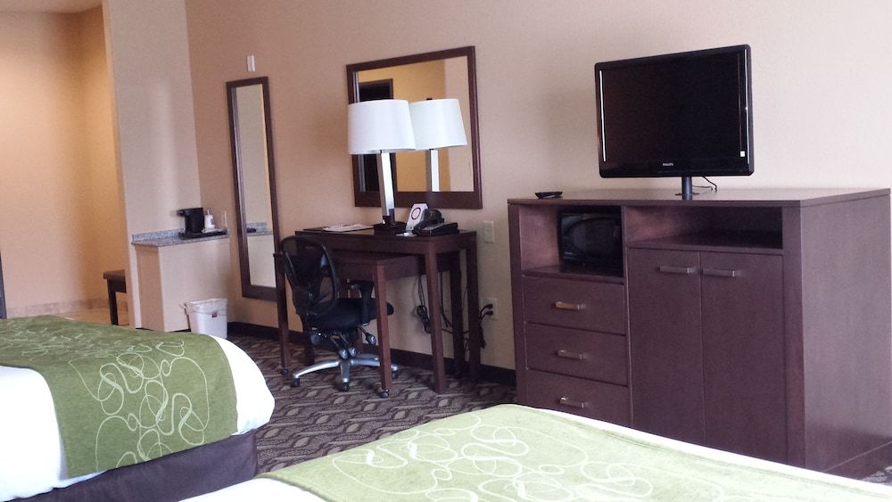 Room, 2 Queen Beds, Non Smoking