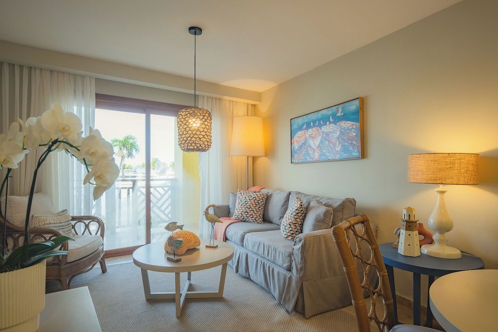 Hotel Bannister by Mint Luxury Suite, 1 Bedroom, Kitchenette, Ocean View 6