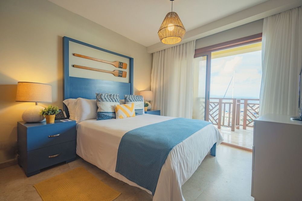 Hotel Bannister by Mint Luxury Suite, 1 Bedroom, Kitchenette, Ocean View 2