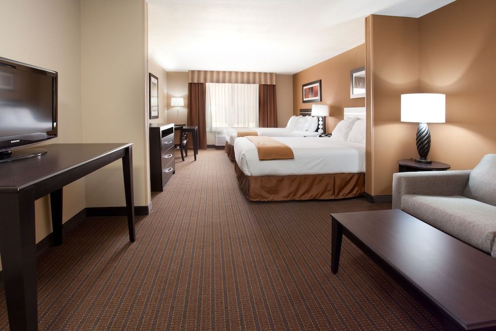 Suite, 2 Queen Beds (Addl Living Area)