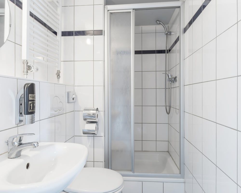 a&o Köln Neumarkt Six-Bed Room 6