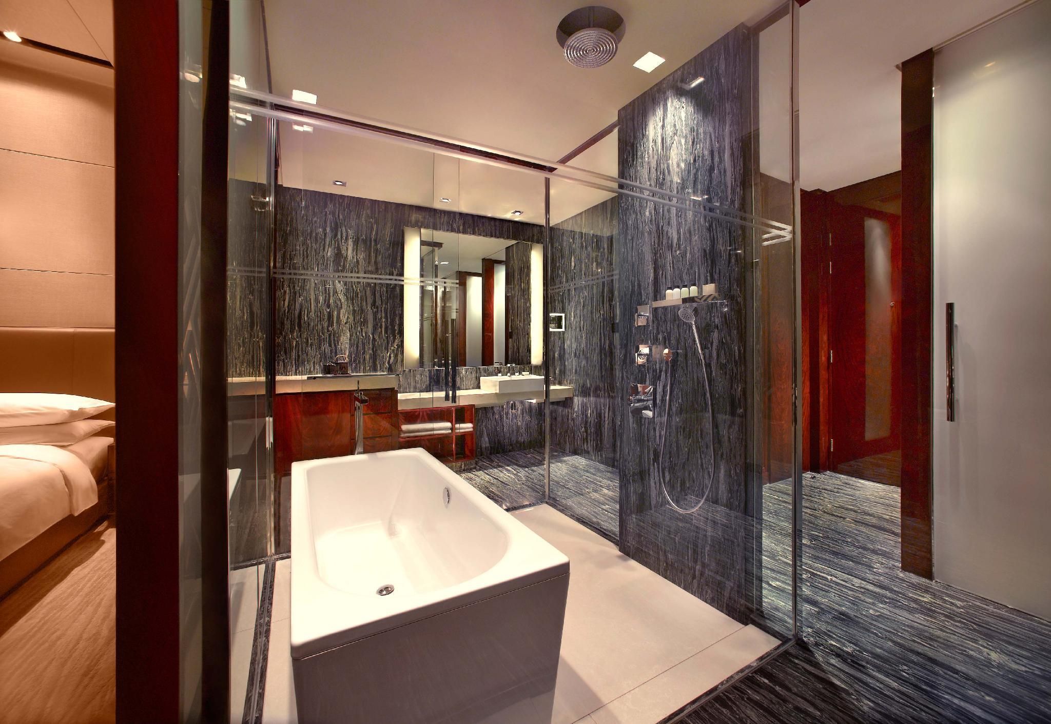 Grand Hyatt Shenzhen 1 King Bed Deluxe 3