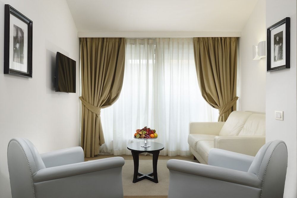undefined Maison Milano | UNA Esperienze 9