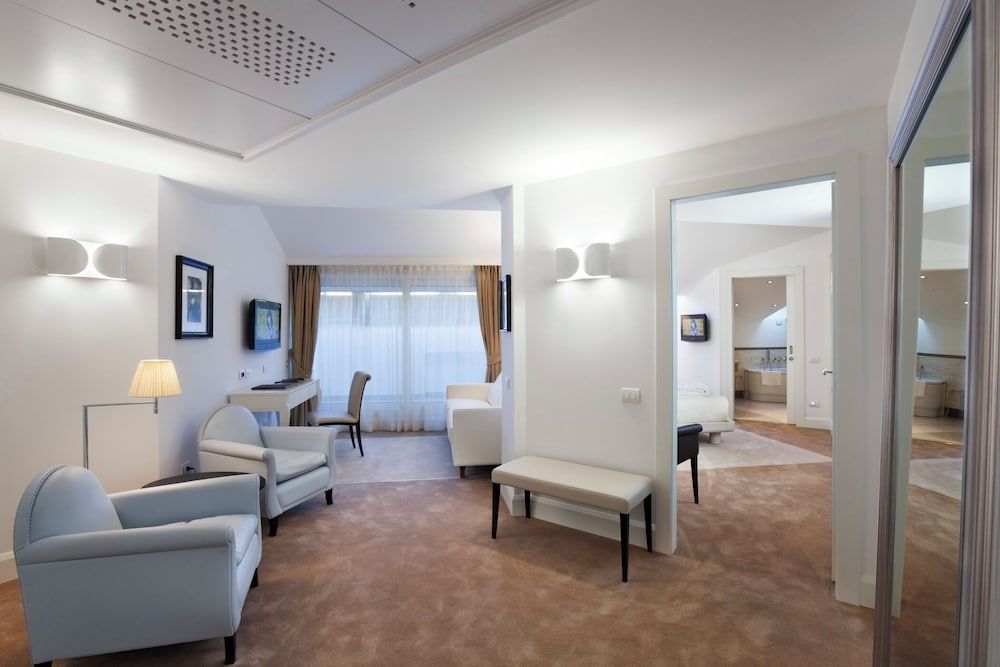 undefined Maison Milano | UNA Esperienze 7