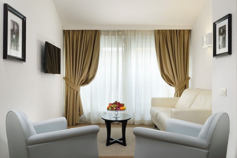 undefined Maison Milano | UNA Esperienze 2