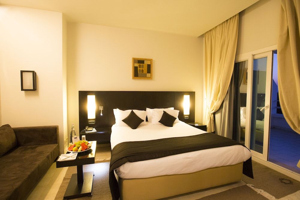 undefined Ambassadeurs Hôtel 3