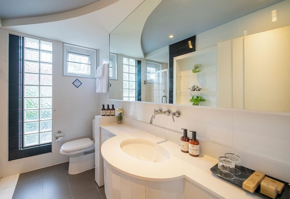 NH Boat Lagoon Phuket Resort Marina Grand One Bedroom Suite 3