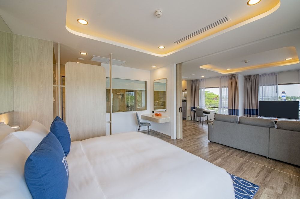 NH Boat Lagoon Phuket Resort Lagoon Suite