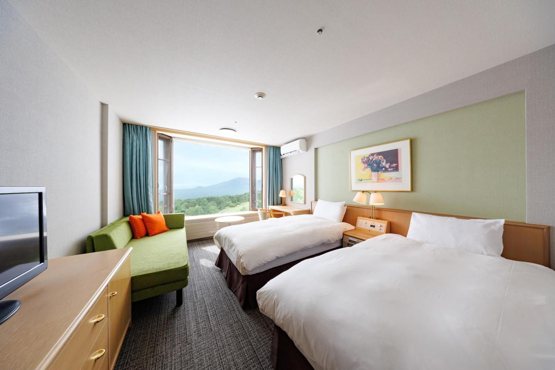 Deluxe Corner Twin Room - Mt. Asama Side - Non-Smoking
