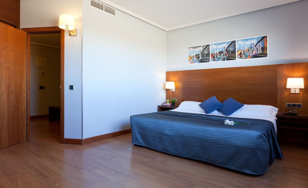 Hotel Porcel Avant Junior Suite, 1 Queen Bed 5