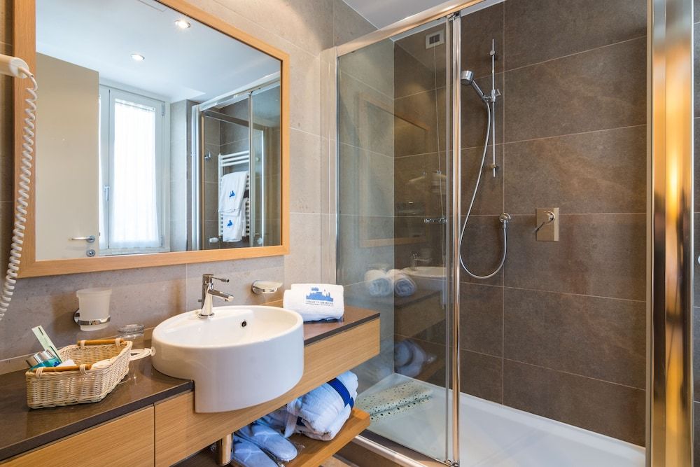 Hotel Sirmione Terme Family Double Room 3