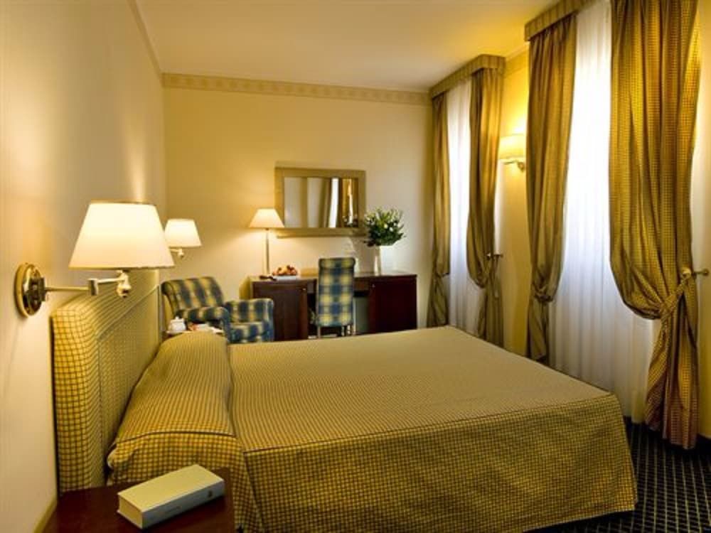 Hotel Sirmione Terme Family Double Room