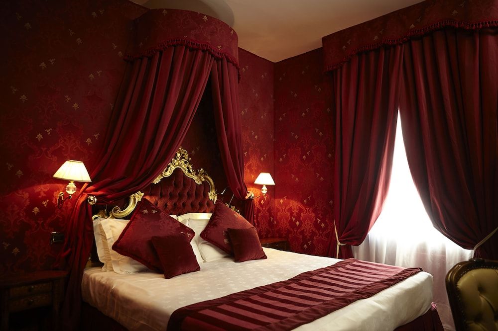Palazzo Paruta & Wellness Apartments Superior Double or Twin Room 4