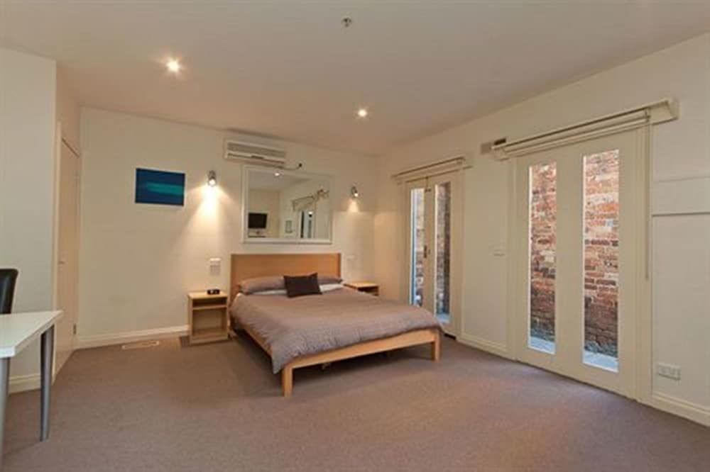 Sixty Two on Grey Budget Room 8