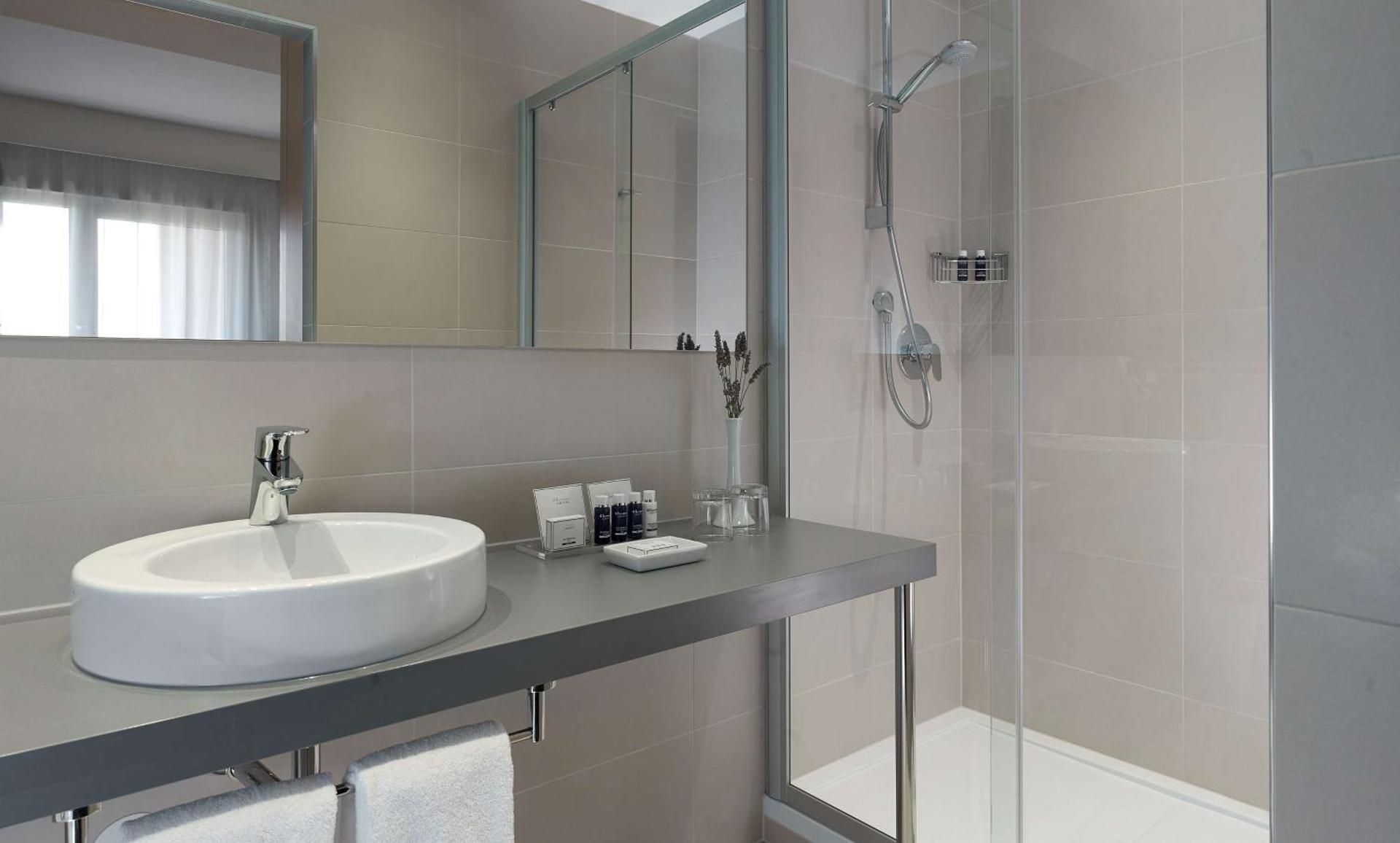 One Bedroom Suite Sea side