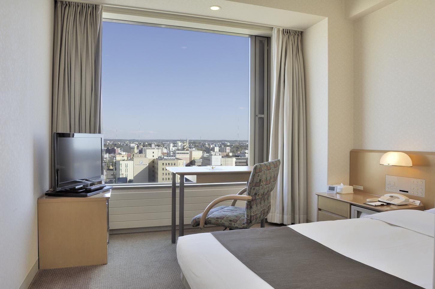 Single - Non-Smoking