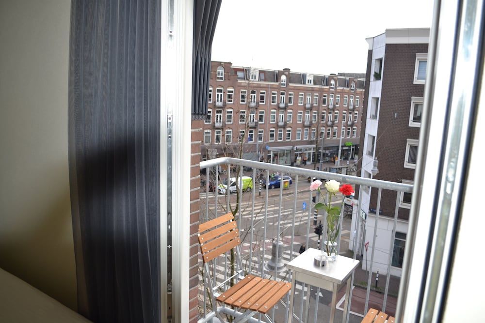 Twin Room, 2 Twin Beds, Balcony (Small)