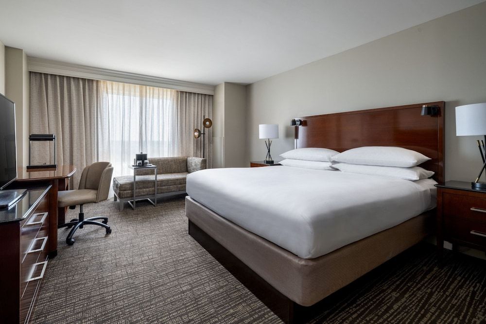 Room, 1 King Bed (Hearing Accessible)