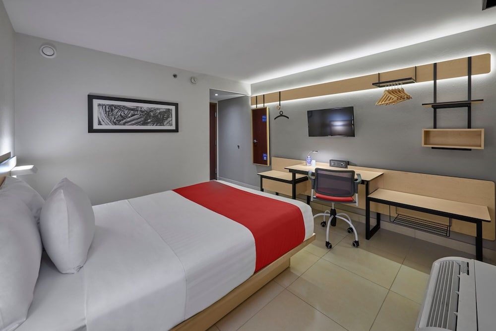 City Express by Marriott Los Mochis Room, 1 Queen Bed 2
