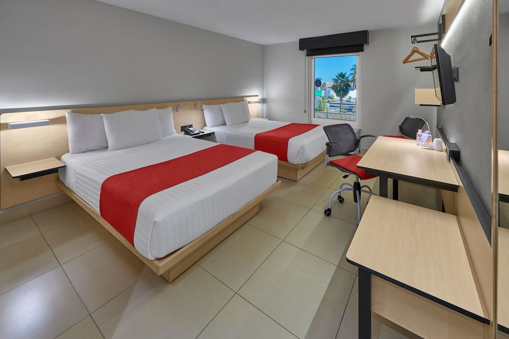 City Express by Marriott Los Mochis Room, 2 Queen Beds 2