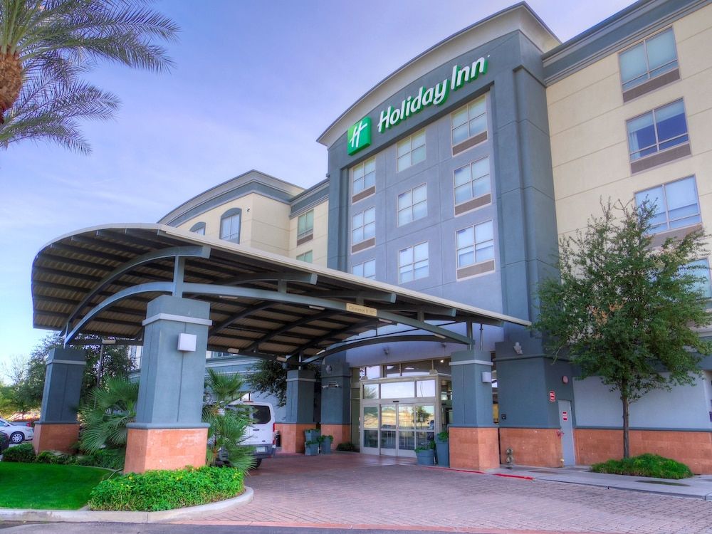 undefined Holiday Inn Hotel & Suites PHOENIX AIRPORT by IHG 6