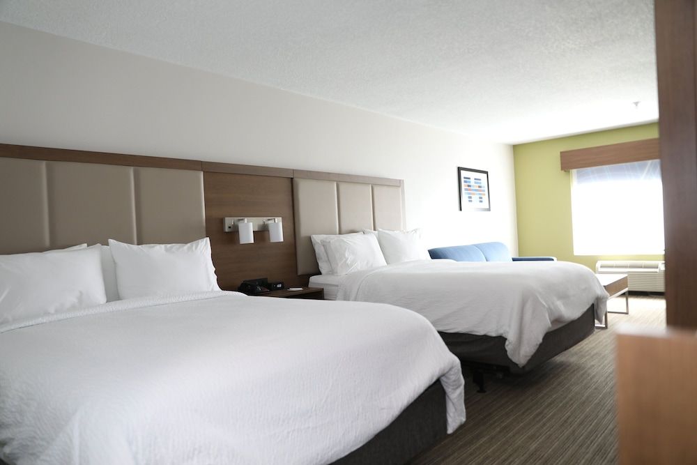 Suite, 2 Queen Beds