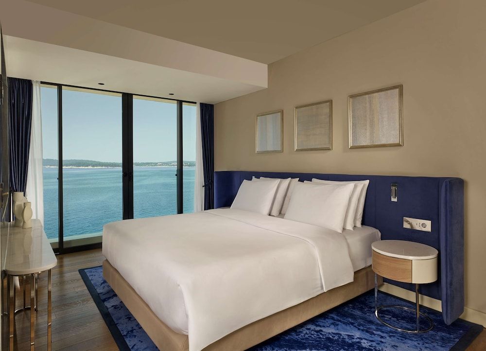 Suite, Sea View (Grand Brioni)
