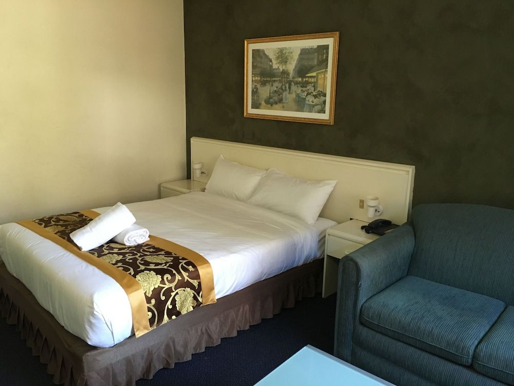 El Lago Waters Motel Pool View Room