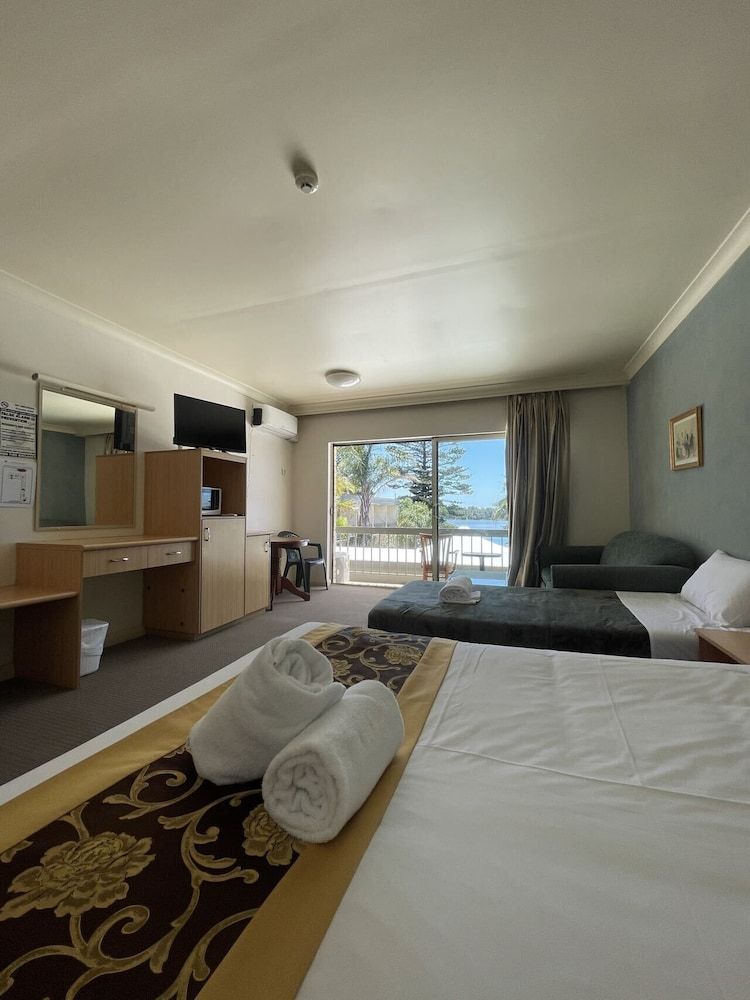 El Lago Waters Motel Executive Room 2