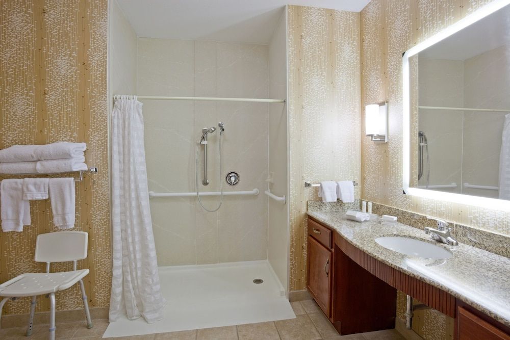 Suite, 2 Queen Beds, Accessible, Non Smoking (Mobility & Hearing, Roll-in Shower)