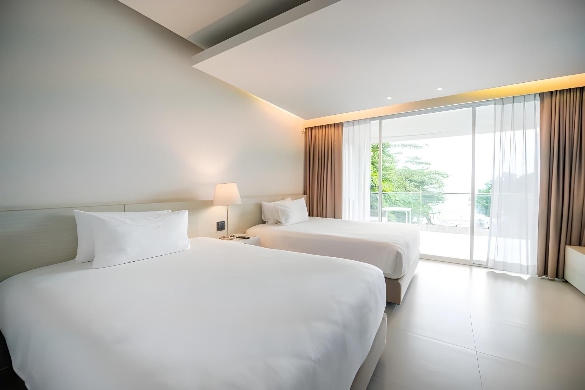 Deluxe Ocean View - Twin