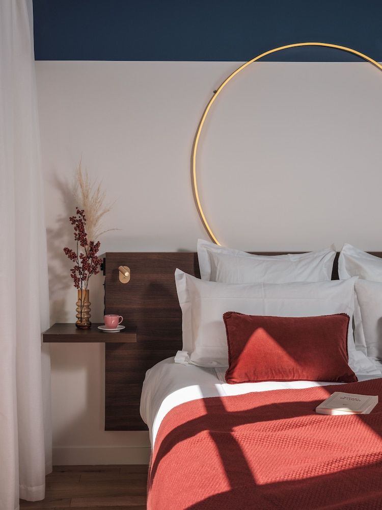 Seven Hotel Paris Classic Room