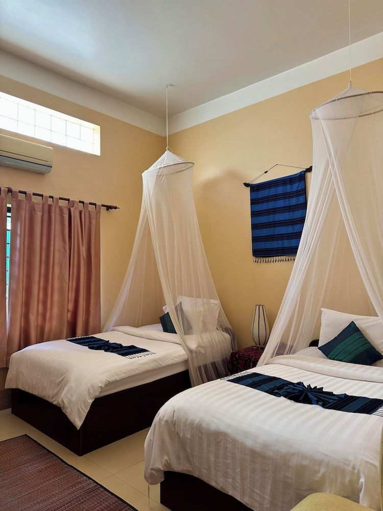 Shining Angkor Boutique Hotel Superior Twin Room 7
