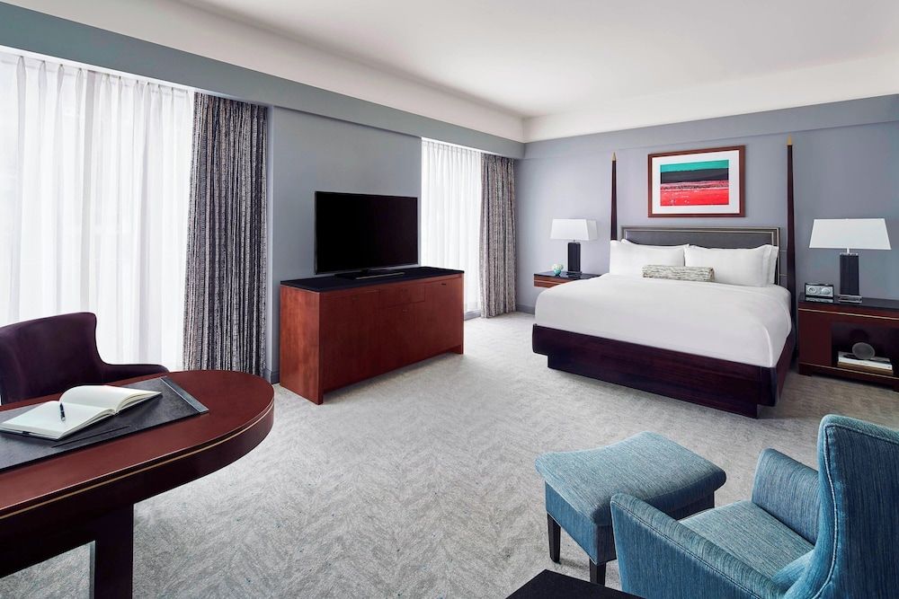 Deluxe Room, 1 King Bed