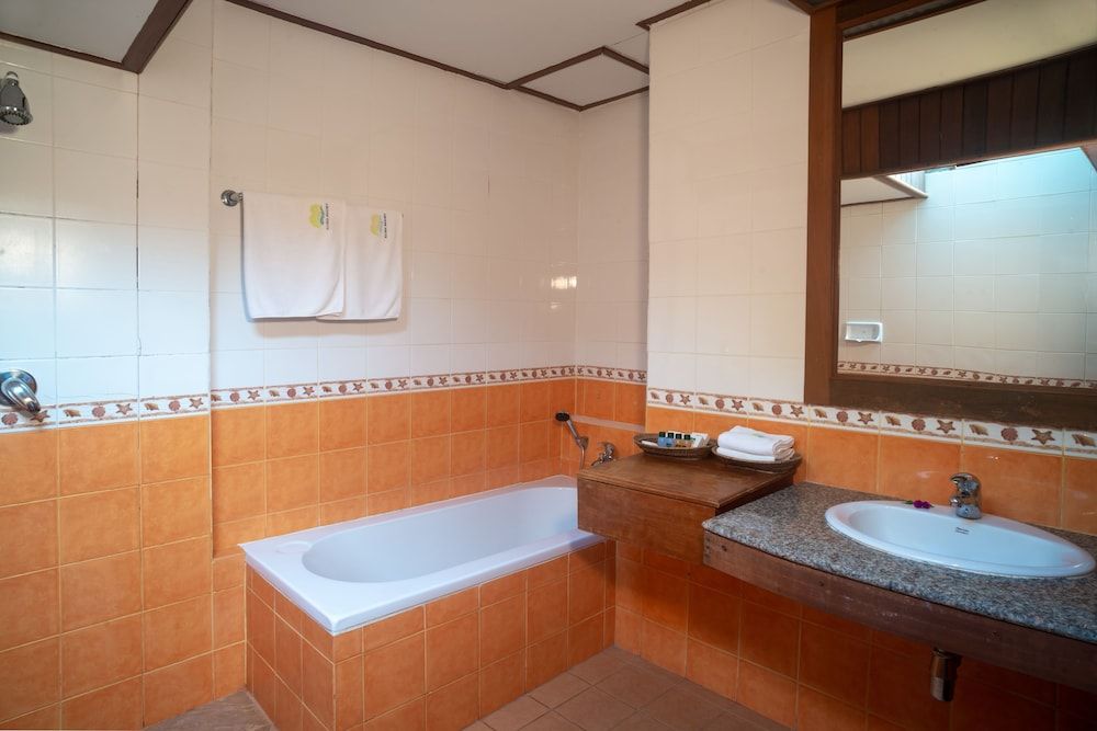 Aloha Resort Superior Twin  Room 5