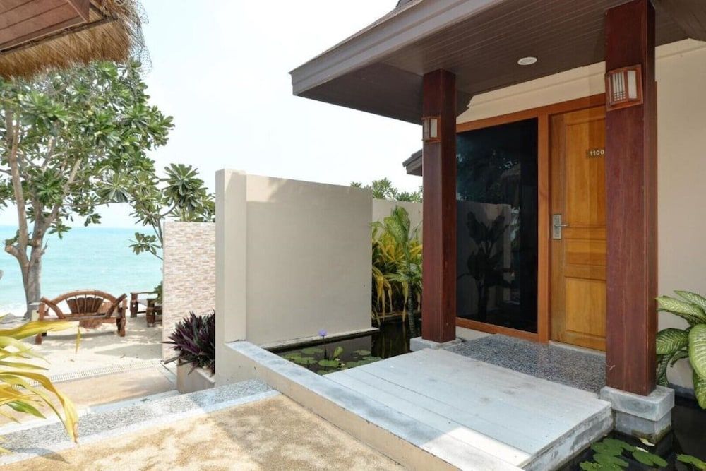 undefined Aloha Resort 6